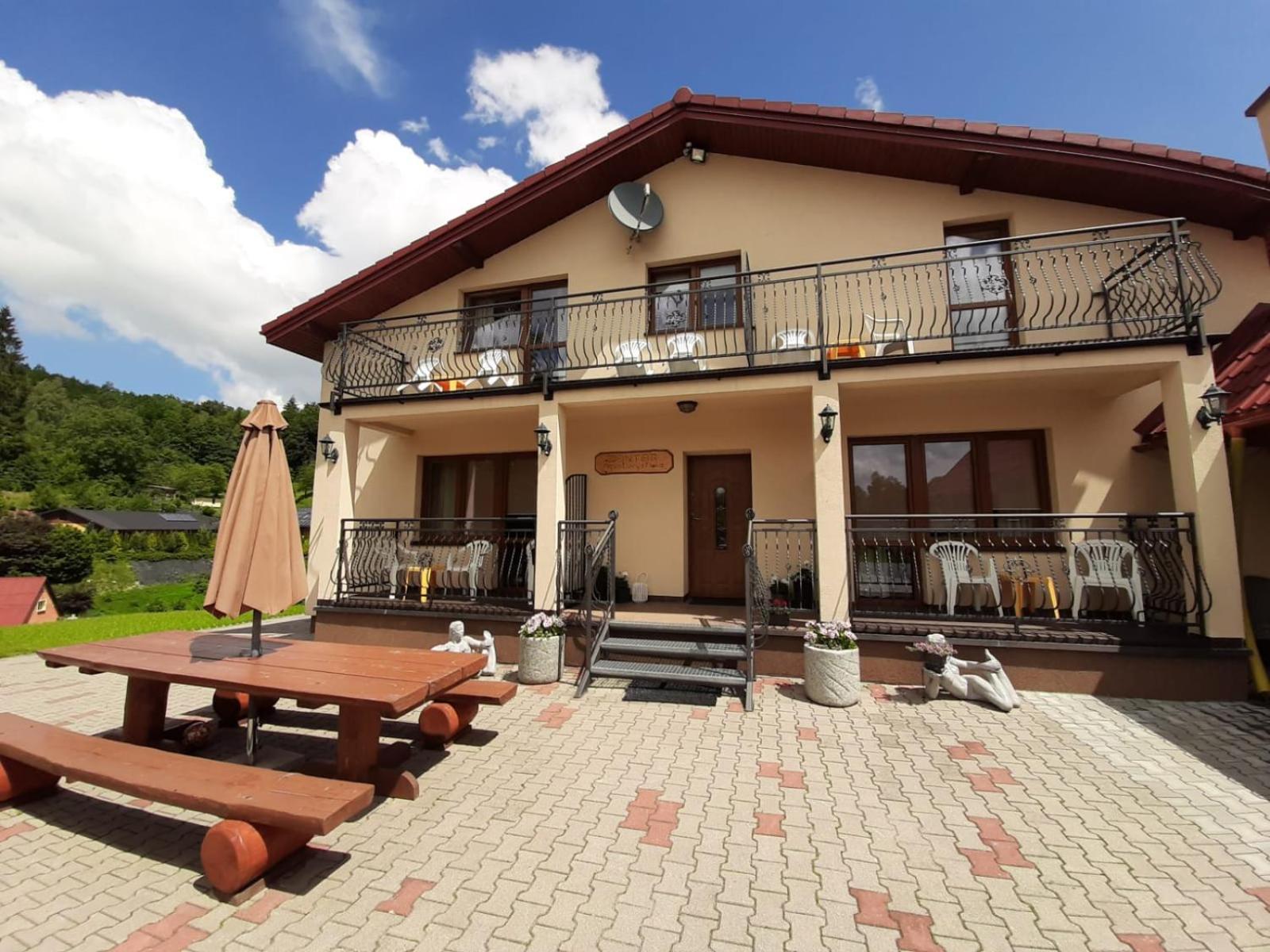Dantar Hotell Kudowa-Zdrój Exteriör bild